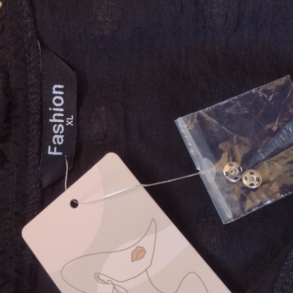 Black Long Sleeve V Neck Swiss Dot Smocked Maxi Dress Size XL - Picture 6 of 12